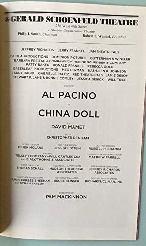 Al Pacino Christopher Denham Zachary'nin oynadığı Gerald Schoenfeld Tiyatrosu'ndaki Çin Bebeğinden Yepyeni Oyun Faturası David